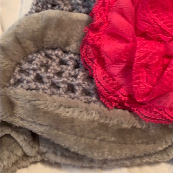 Jamie Rae infant hat  gray and pink  3-6m - Picture 4 of 6